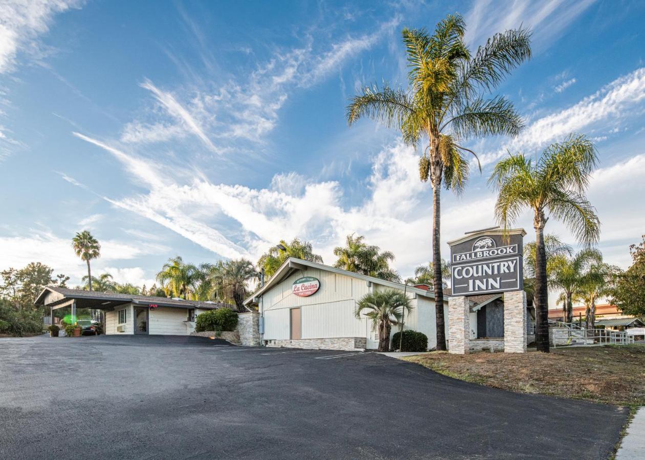 Fallbrook Country Inn ภายนอก รูปภาพ