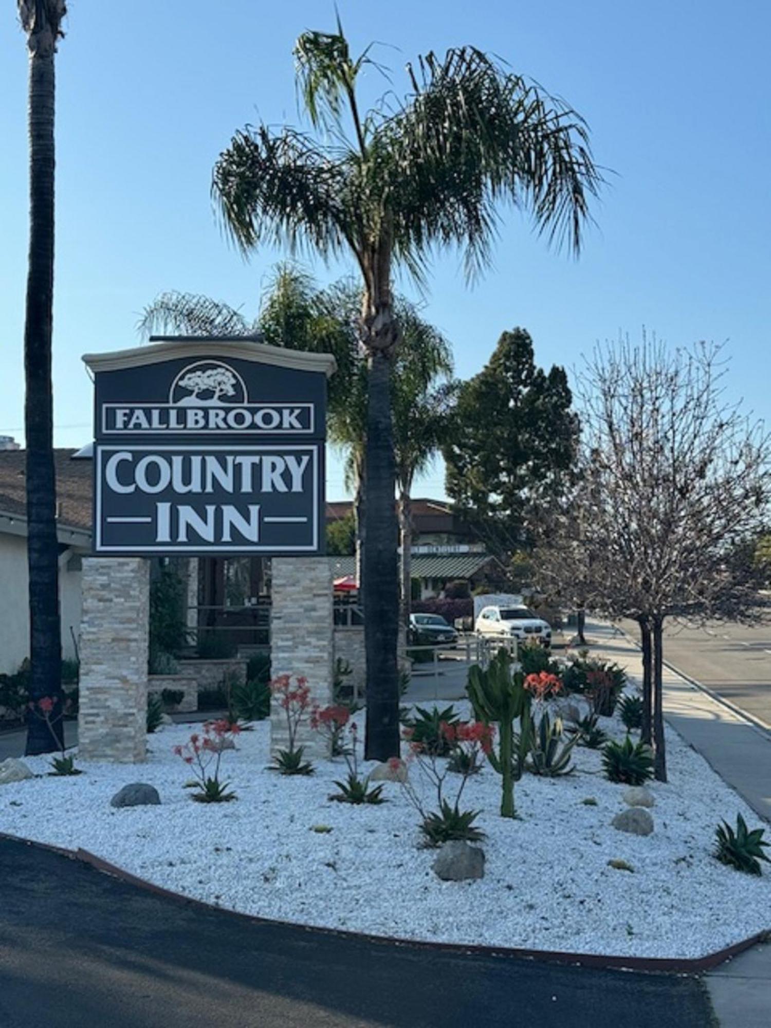 Fallbrook Country Inn ภายนอก รูปภาพ