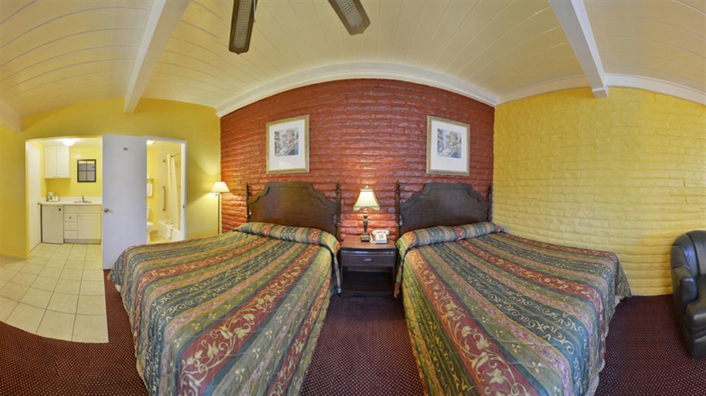 Fallbrook Country Inn ภายนอก รูปภาพ
